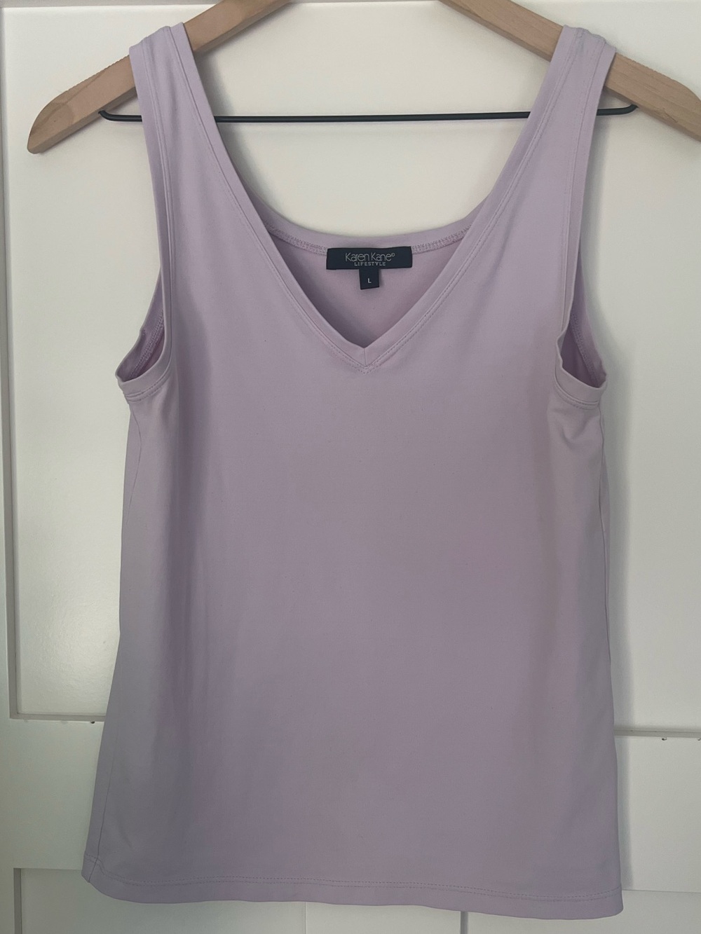 KAREN KANE | Soft Lilac V-Neck Sleeveless Tank Top Size L